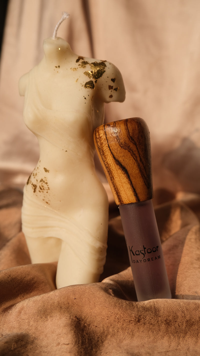 Pahadi floral Daydream Modern Ittar + Saree Ivory Orchid Candle